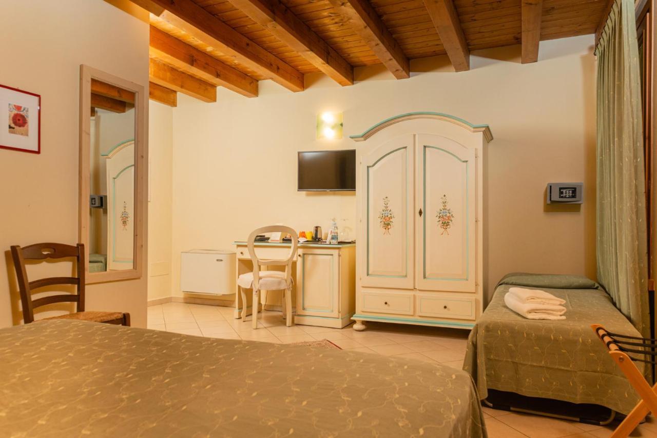 Agriturismo Dei Grippi Sona Exterior foto