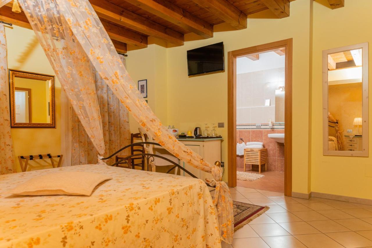 Agriturismo Dei Grippi Sona Exterior foto